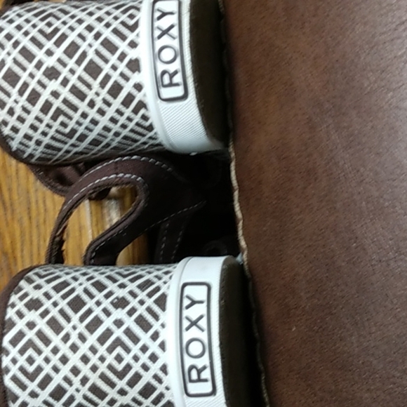 Roxy womens sandal  sz6.5 - Picture 6 of 7